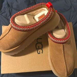 UGG Tazz